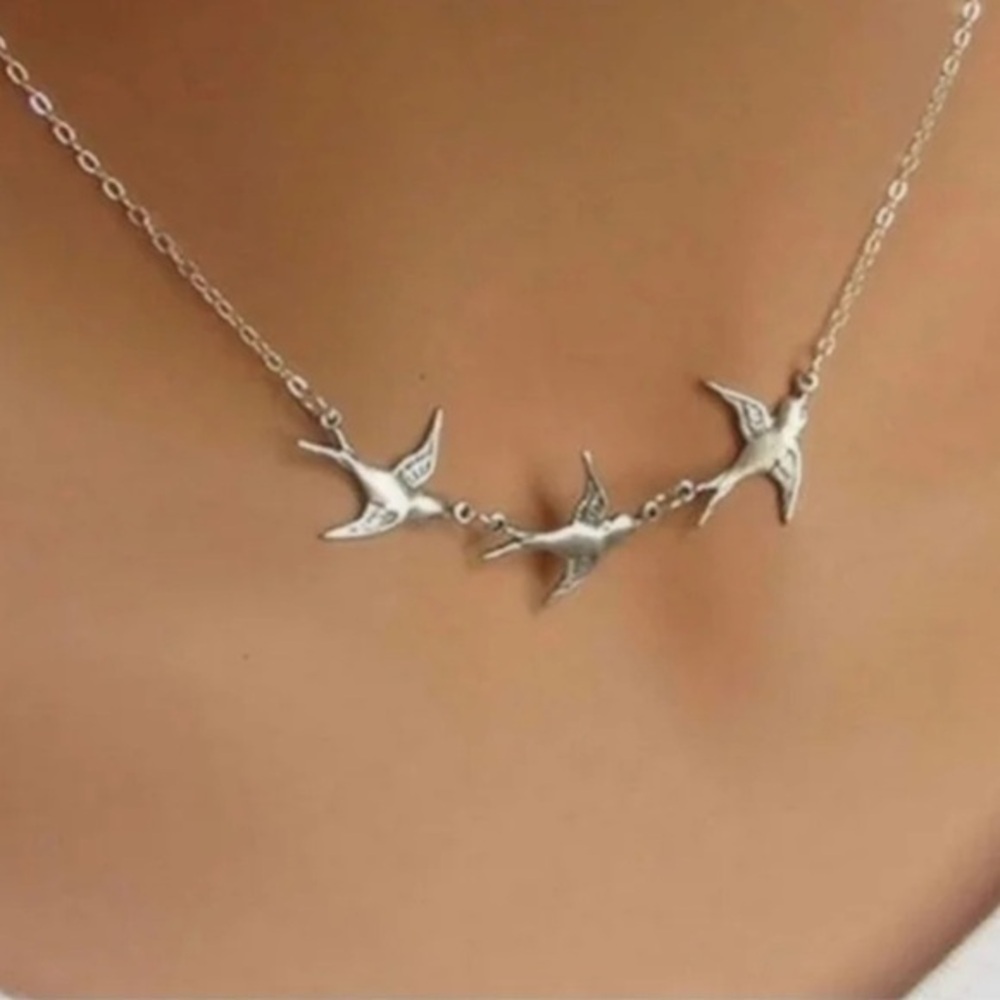 Free People 3 Little Birds silver Necklace